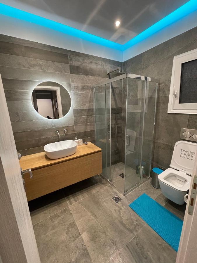 Luxury 3 Bedroom Apartment In Kiato Center Dış mekan fotoğraf