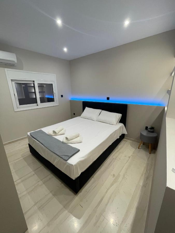 Luxury 3 Bedroom Apartment In Kiato Center Dış mekan fotoğraf